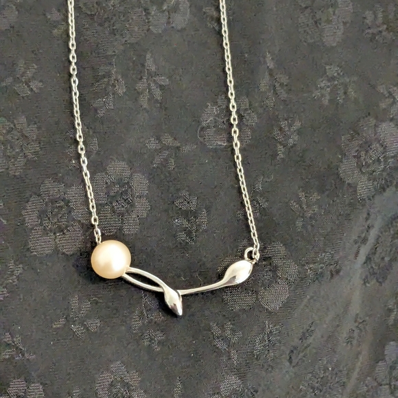 New Vantel Pearls Twisted Vine Sterling Silver Genuine Pearl 16 Inch Necklace - Picture 2 of 11